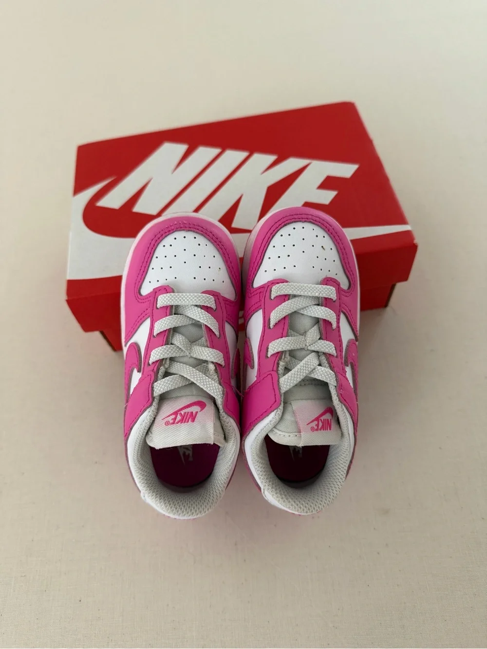 Kids Nike Dunk Low (Size 7C)